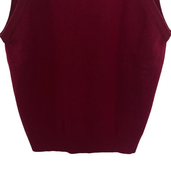 Vintage LL Bean Mens Wool Sweater Vest V-Neck Classic Red Made In USA Size XL - Picture 6 of 8